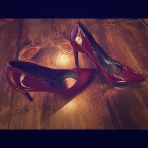 Dark red Jessica Simpson pumps